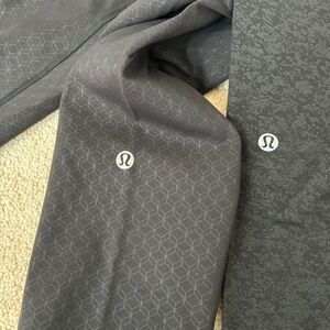 Lot of 2 Lululemon Wunder Train 25" Leggings size 6